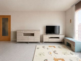 Piso en venta en Eixample Sud – Migdia en Girona