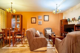 Casa adosada en venta en Padul