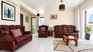 Chalet en venta en Calaburra - Chaparral en Mijas