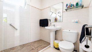 Chalet en venta en Calaburra - Chaparral en Mijas