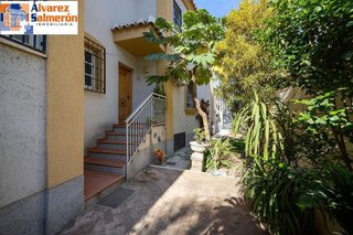 Casa adosada en venta en Motril pueblo en Motril