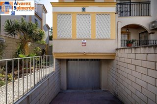 Casa adosada en venta en Motril pueblo en Motril