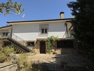 Casa en venta en Lozoyuela-Navas-Sieteiglesias