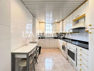 Piso en venta en Artigas - Llefià en Badalona