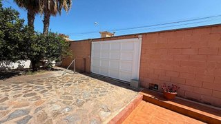 Chalet en venta en La Siesta - El Salado - Torreta en Torrevieja