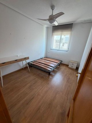 Ático en alquiler en Ciudad de Asís en Alicante