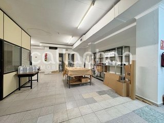 Local comercial en alquiler en La Petxina en Valencia