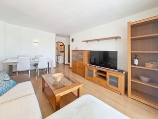Piso en venta en Playa Bajadilla-Puertos en Marbella