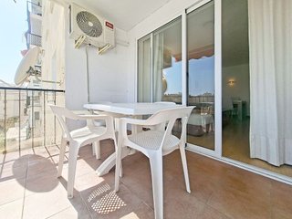 Piso en venta en Playa Bajadilla-Puertos en Marbella