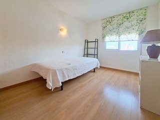 Piso en venta en Playa Bajadilla-Puertos en Marbella
