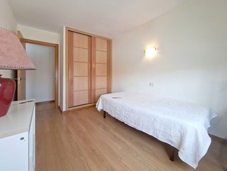 Piso en venta en Playa Bajadilla-Puertos en Marbella
