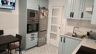 Piso en venta en La Goleta - San Felipe Neri en Málaga