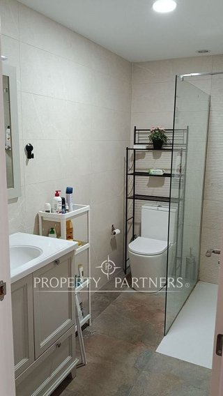 Piso en venta en La Goleta - San Felipe Neri en Málaga