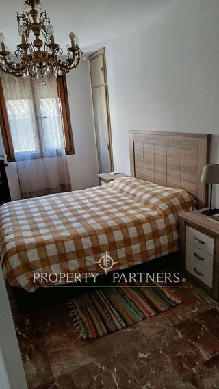 Piso en venta en La Goleta - San Felipe Neri en Málaga