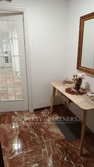 Piso en venta en La Goleta - San Felipe Neri en Málaga