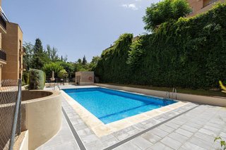 Piso en venta en Bola de Oro - Serrallo en Granada