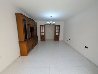 Piso en venta en El Real en Melilla