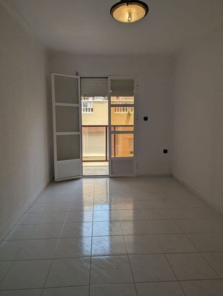 Piso en venta en El Real en Melilla