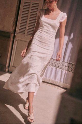 Vestido Sezane blanco romántico