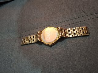 Reloj Dolce & Gabbana Dorado con Cristales