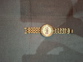 Reloj Dolce & Gabbana Dorado con Cristales