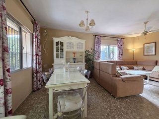 Chalet en venta en Palomares del Río