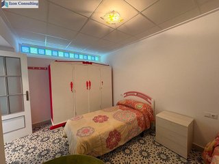 Casa adosada en venta en Tobarra