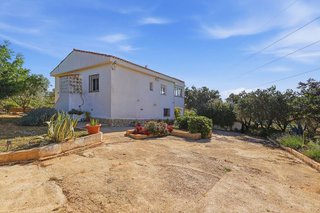 Chalet en venta en Buñol