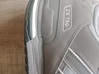 Zapatillas Adidas ZX750 grises talla 42
