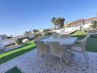 Chalet en venta en La Siesta - El Salado - Torreta en Torrevieja