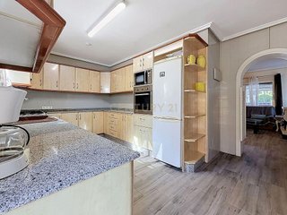 Chalet en venta en La Siesta - El Salado - Torreta en Torrevieja