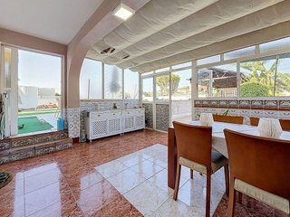 Chalet en venta en La Siesta - El Salado - Torreta en Torrevieja