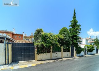 Chalet en venta en Albolote