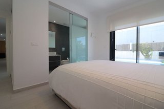 Chalet en venta en Algorfa