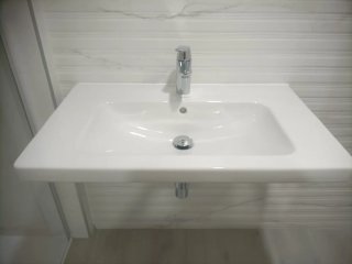 Lavabo de baño nuevo