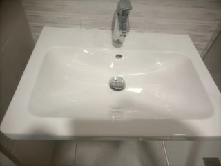 Lavabo de baño nuevo