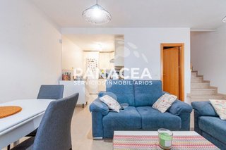 Casa adosada en venta en Albuñol