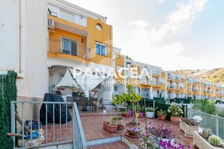 Casa adosada en venta en Albuñol