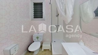 Piso en venta en Sant Andreu de Palomar en Barcelona