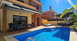 Chalet en venta en Empuriabrava en Castelló d´Empúries