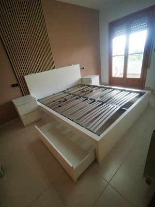 Cama completa con 2 cajones y somier