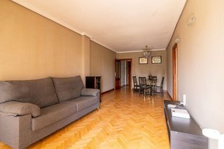 Piso en venta en Valderas - Los Castillos en Alcorcón
