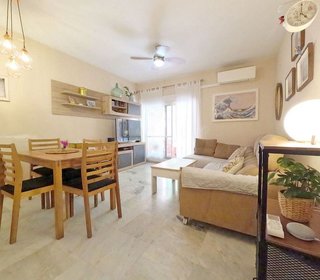 Piso en venta en Playa de los Boliches en Fuengirola