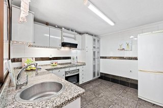 Piso en venta en Altozano - Conde Lumiares en Alicante