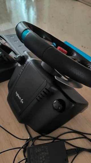 Volante Logitech G29 Driving Force PS4/PS5 PC