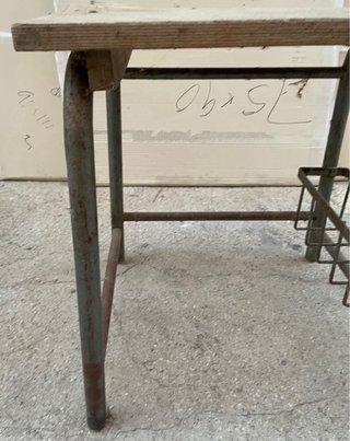 Pupitre antiguo madera y metal PARA RESTAURAR