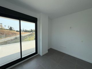 Piso en venta en Calaburra - Chaparral en Mijas