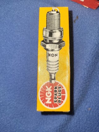 Caja 9 Bujías NGK Spark Plugs BP7EFS