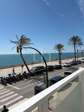 Piso en venta en La Caleta - La Viña en Cádiz
