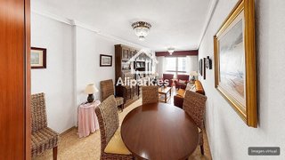 Piso en venta en Benalúa en Alicante